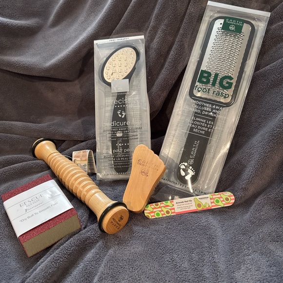 Earth Therapeutics Foot Care Set - Natural and Black - Picture 1 of 1